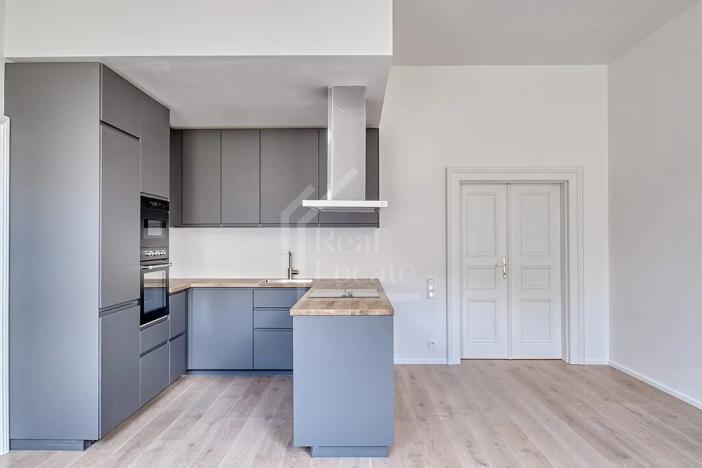 Pronájem bytu 3+kk, Praha - Nové Město, Lazarská, 70 m2