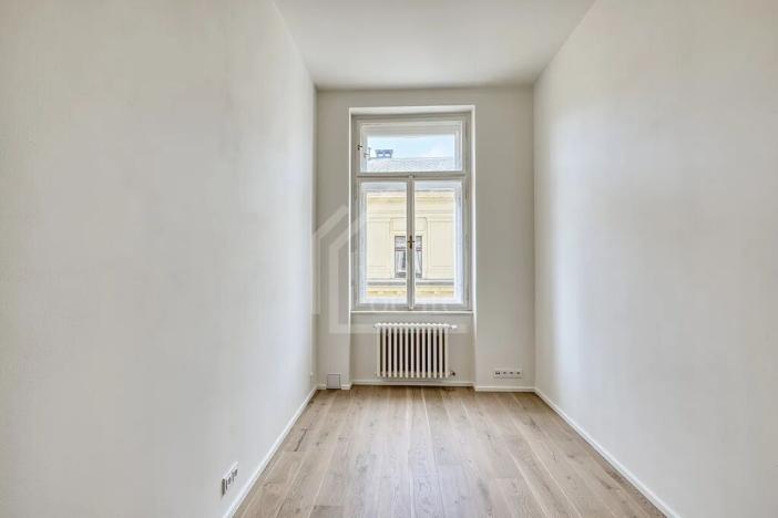 Pronájem bytu 3+kk, Praha - Nové Město, Lazarská, 70 m2