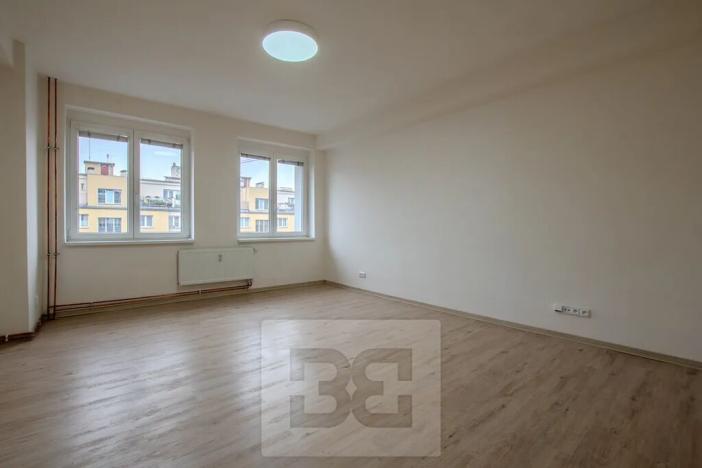 Pronájem bytu 2+1, Praha - Libeň, Sokolovská, 67 m2