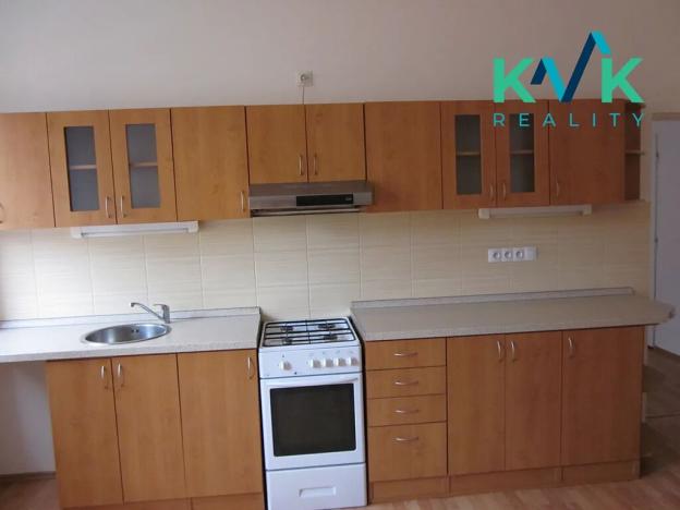 Pronájem bytu 3+1, Karlovy Vary, Slepá, 73 m2