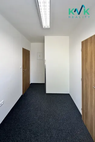 Pronájem obchodního prostoru, Ostrov, Hlavní třída, 36 m2