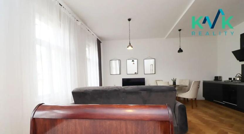 Prodej bytu 1+kk, Karlovy Vary, Sadová, 50 m2