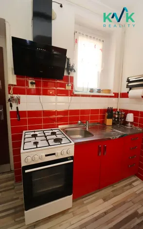 Prodej bytu 2+1, Karlovy Vary, Borová, 38 m2