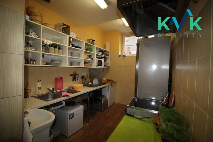 Prodej obchodního prostoru, Karlovy Vary, Vítězná, 100 m2