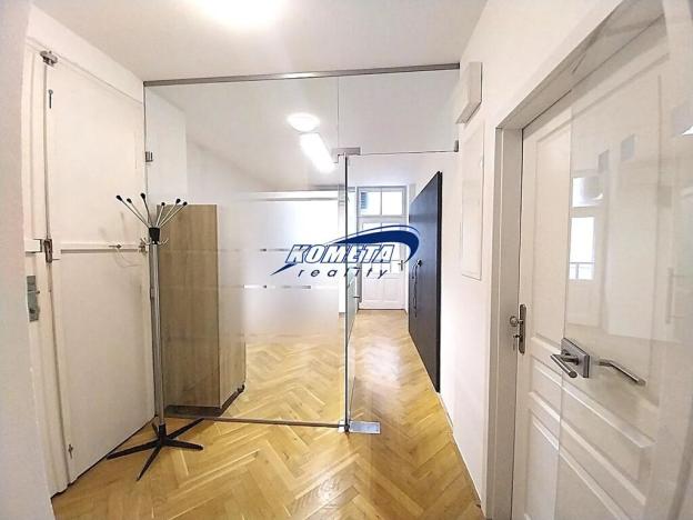 Pronájem komerční nemovitosti, Brno, Jakubské náměstí, 20 m2