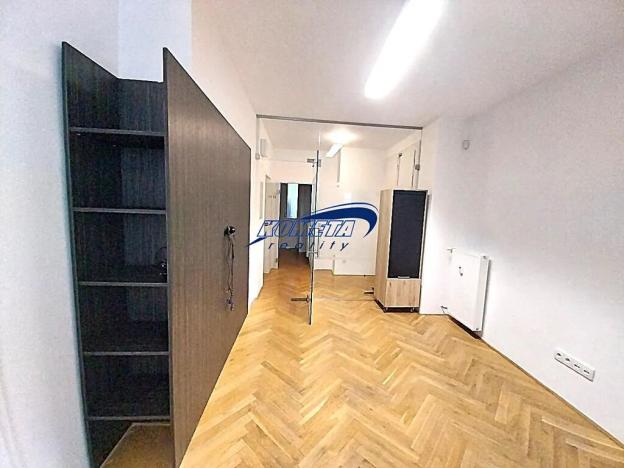 Pronájem komerční nemovitosti, Brno, Jakubské náměstí, 20 m2