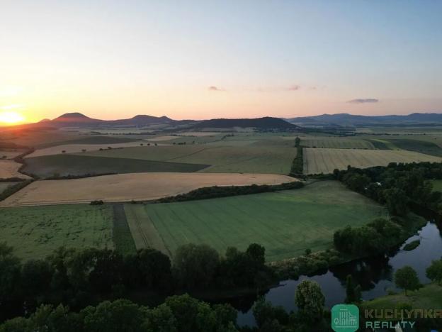 Prodej louky, Počedělice, 1504 m2