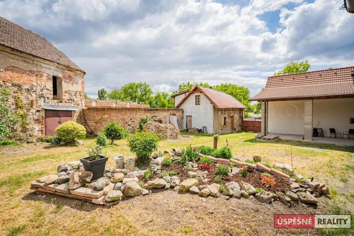 Prodej komerční nemovitosti, Chožov, 737 m2