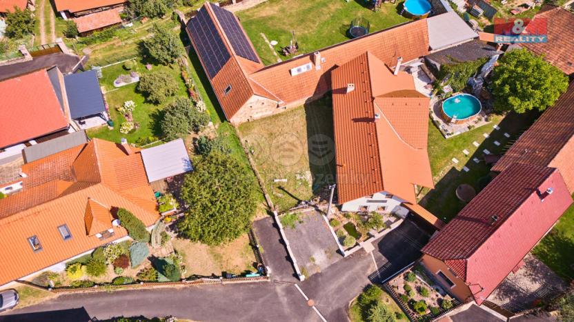 Prodej rodinného domu, Újezdec, 452 m2