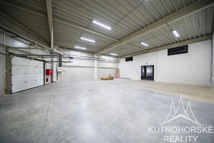 Pronájem obchodního prostoru, Kolín, Havlíčkova, 200 m2