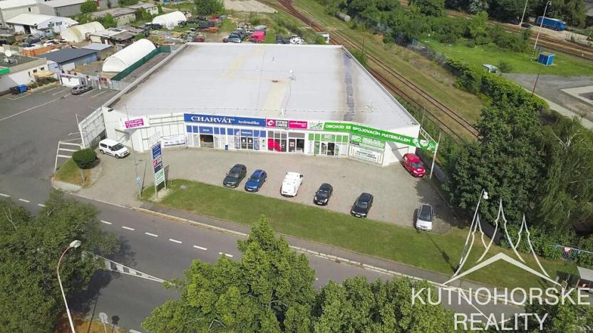 Pronájem obchodního prostoru, Kolín, Havlíčkova, 200 m2