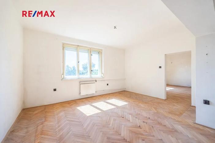 Prodej rodinného domu, Praha - Petrovice, Dieselova, 170 m2