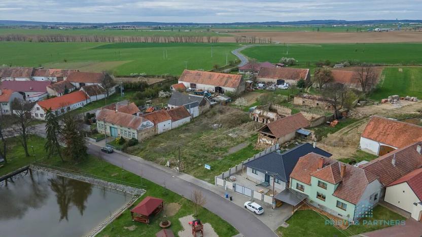 Prodej pozemku pro bydlení, Zvěrkovice, 1641 m2