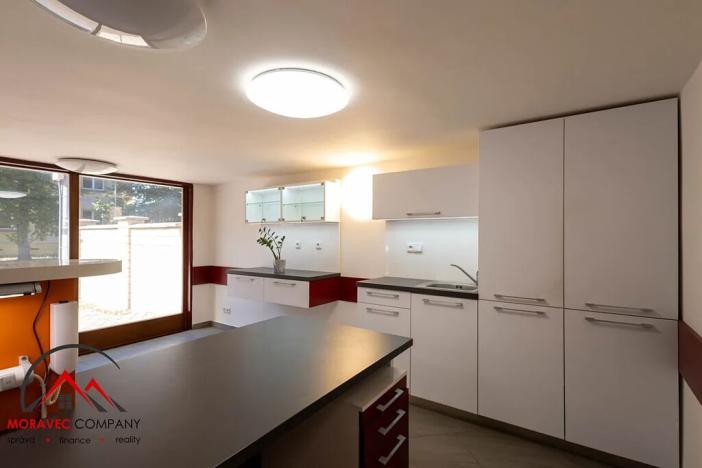 Pronájem obchodního prostoru, Ostrava, 160 m2