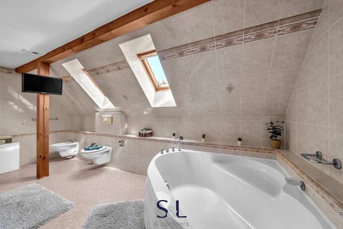 Prodej rodinného domu, Nový Bor, 219 m2