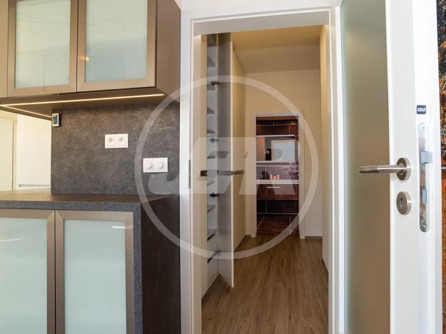 Prodej bytu 4+kk, Praha - Michle, U plynárny, 111 m2