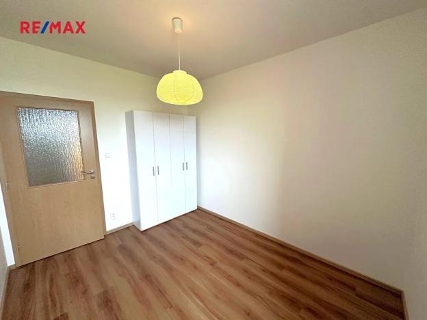 Pronájem bytu 3+kk, Klecany, V Honech, 58 m2