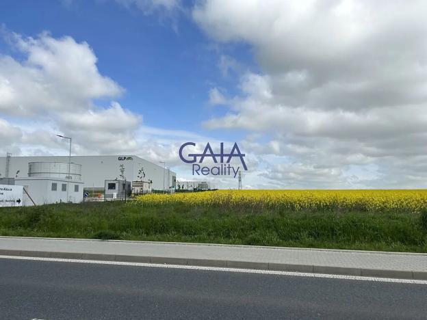 Prodej komerčního pozemku, Chrášťany, 17444 m2