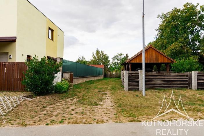 Prodej pozemku pro bydlení, Kunětice, 932 m2