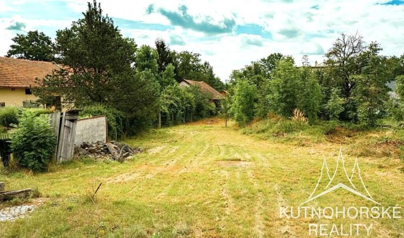 Prodej pozemku pro bydlení, Kunětice, 932 m2
