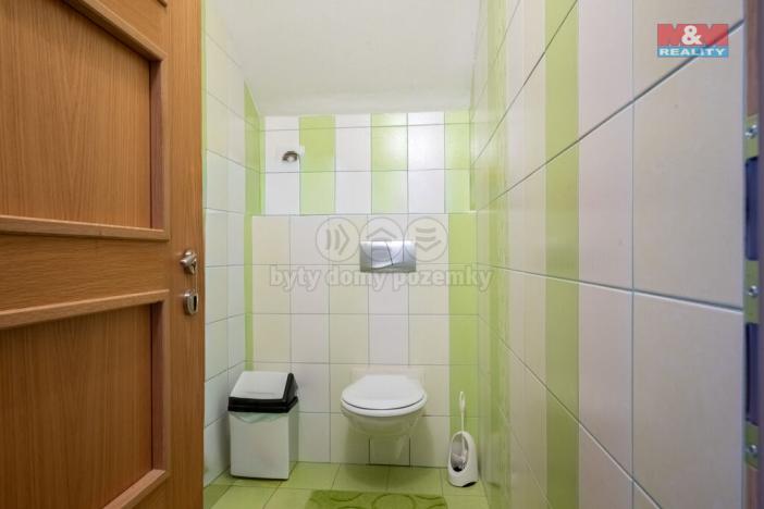 Prodej rodinného domu, Hajany, 285 m2