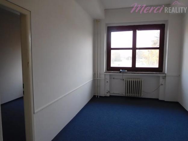 Pronájem kanceláře, Uherské Hradiště, Tř. Maršála Malinovského, 23 m2