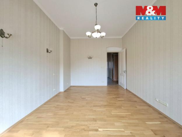Pronájem bytu 4+1, Karlovy Vary, Varšavská, 105 m2