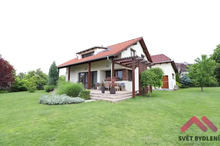 Pronájem rodinného domu, Praha - Dubeč, Kolocova, 220 m2