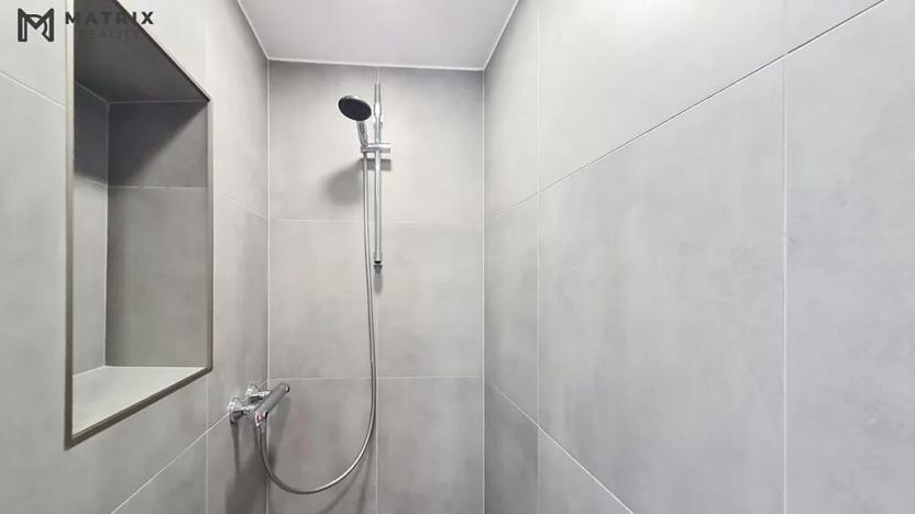 Prodej bytu 2+kk, Králův Dvůr, náměstí Míru, 55 m2