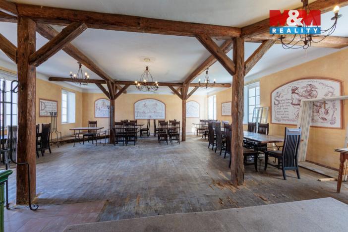 Prodej rodinného domu, Mlečice, 500 m2