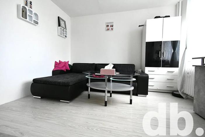 Prodej bytu 2+1, Karlovy Vary, Lidická, 63 m2