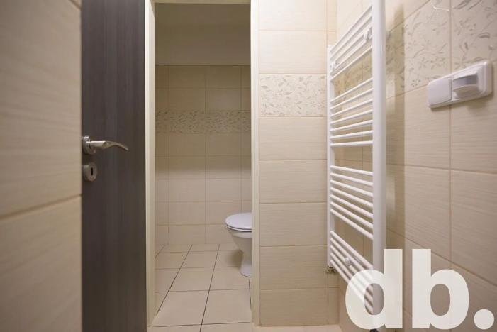 Pronájem obchodního prostoru, Karlovy Vary, Nejdecká, 70 m2