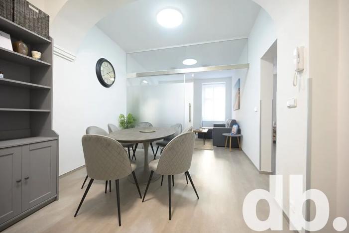 Prodej bytu 3+1, Karlovy Vary, Tržiště, 71 m2