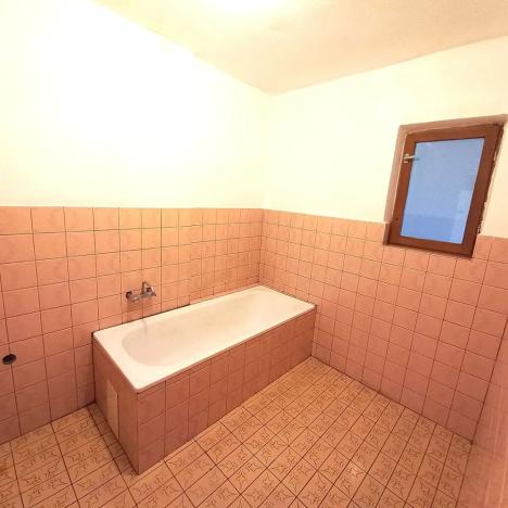 Prodej vícegeneračního domu, Libice nad Doubravou, 250 m2