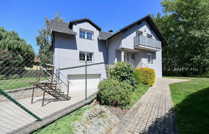 Pronájem vily, Průhonice, Pod Valem II., 260 m2