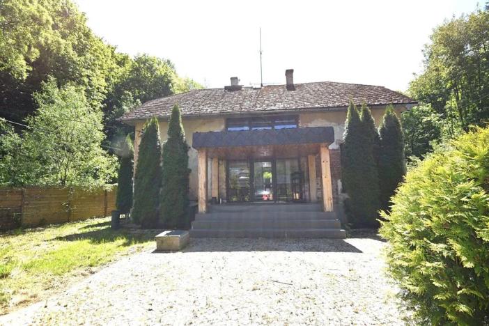 Prodej rodinného domu, Mikulovice, 380 m2