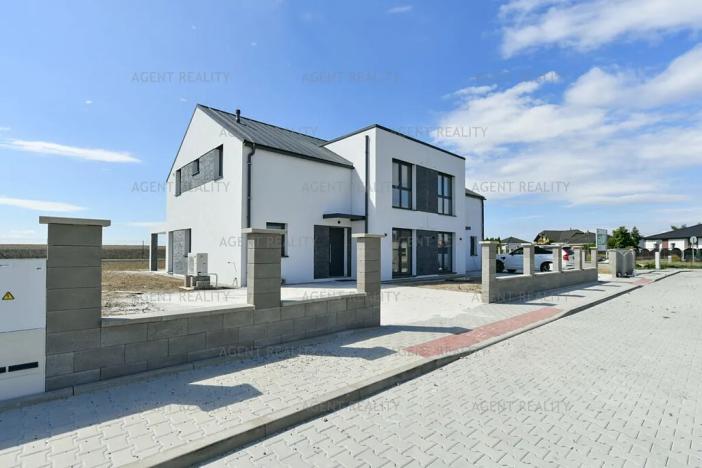 Prodej rodinného domu, Slaný, 312 m2