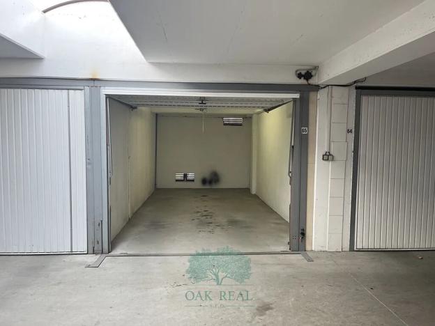 Pronájem garáže, Praha - Kunratice, Jana Růžičky, 17 m2