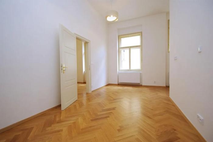Pronájem kanceláře, Praha - Staré Město, Kozí, 39 m2