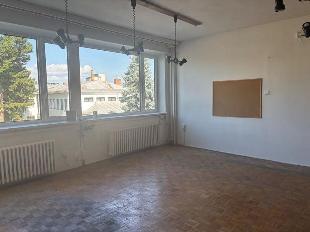 Pronájem kanceláře, Brno, Hněvkovského, 69 m2