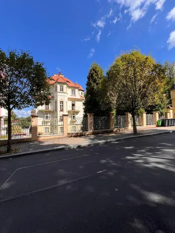 Prodej bytu 2+1, Karlovy Vary, Krále Jiřího, 85 m2