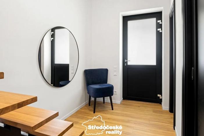 Prodej rodinného domu, Polerady, 240 m2