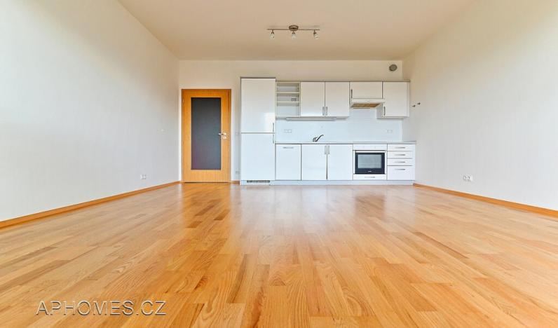 Pronájem bytu 2+kk, Praha - Holešovice, U průhonu, 69 m2