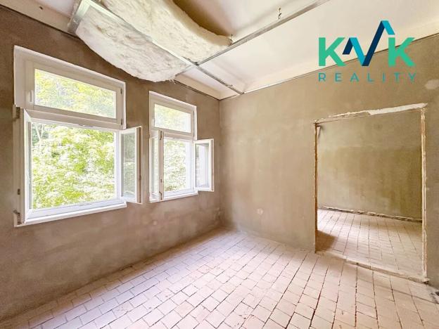 Prodej bytu 4+1, Karlovy Vary, Sadová, 154 m2