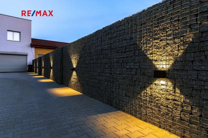 Prodej bytu 1+kk, Praha - Uhříněves, Douchova, 30 m2