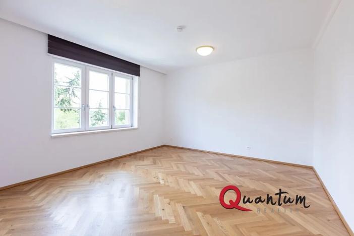 Pronájem rodinného domu, Praha - Střešovice, Pod Ořechovkou, 320 m2