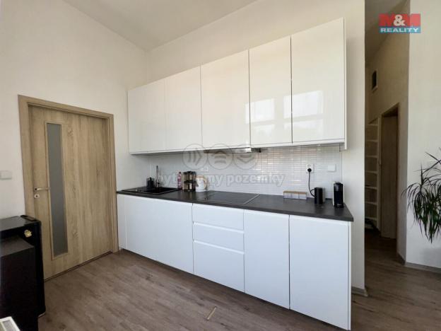 Pronájem bytu 2+kk, Ledeč nad Sázavou, Husovo náměstí, 48 m2