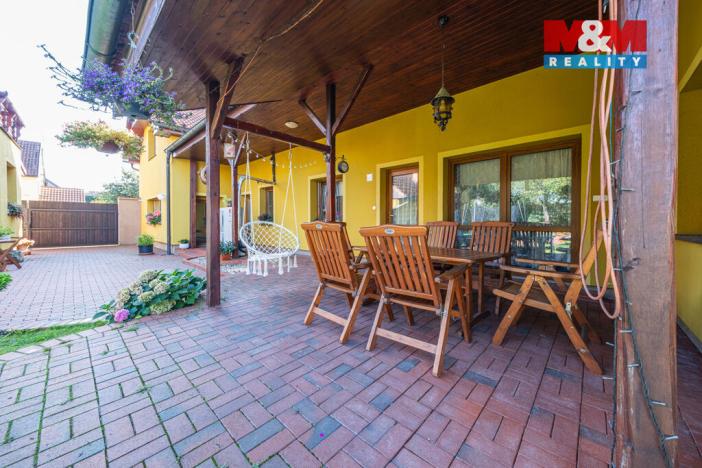 Prodej rodinného domu, Mochov, Ruská, 370 m2