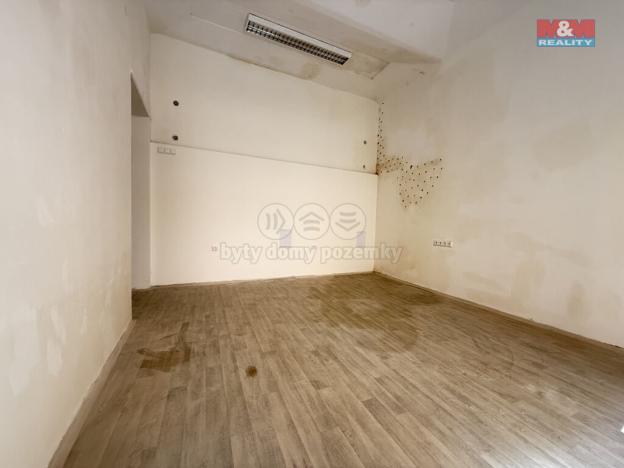 Pronájem obchodního prostoru, Chrudim - Chrudim II, Široké schody, 18 m2