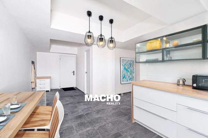 Prodej bytu 2+kk, Chrášťany, 39 m2